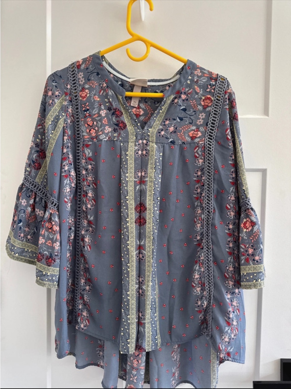 Knox Rose Blue Floral Lace-Trim Peasant Blouse